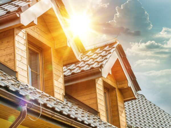 ¿Cómo puedo elegir la mejor empresa de techado en mi área local?