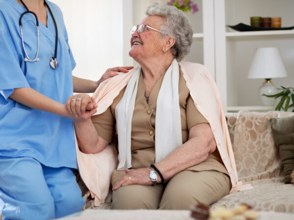 Una guía completa para elegir un proveedor de atención domiciliaria: todo lo que necesita saber