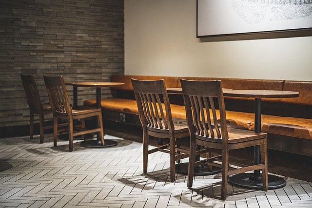 ¿Qué tipos de sillas triunfan al decorar restaurantes?
