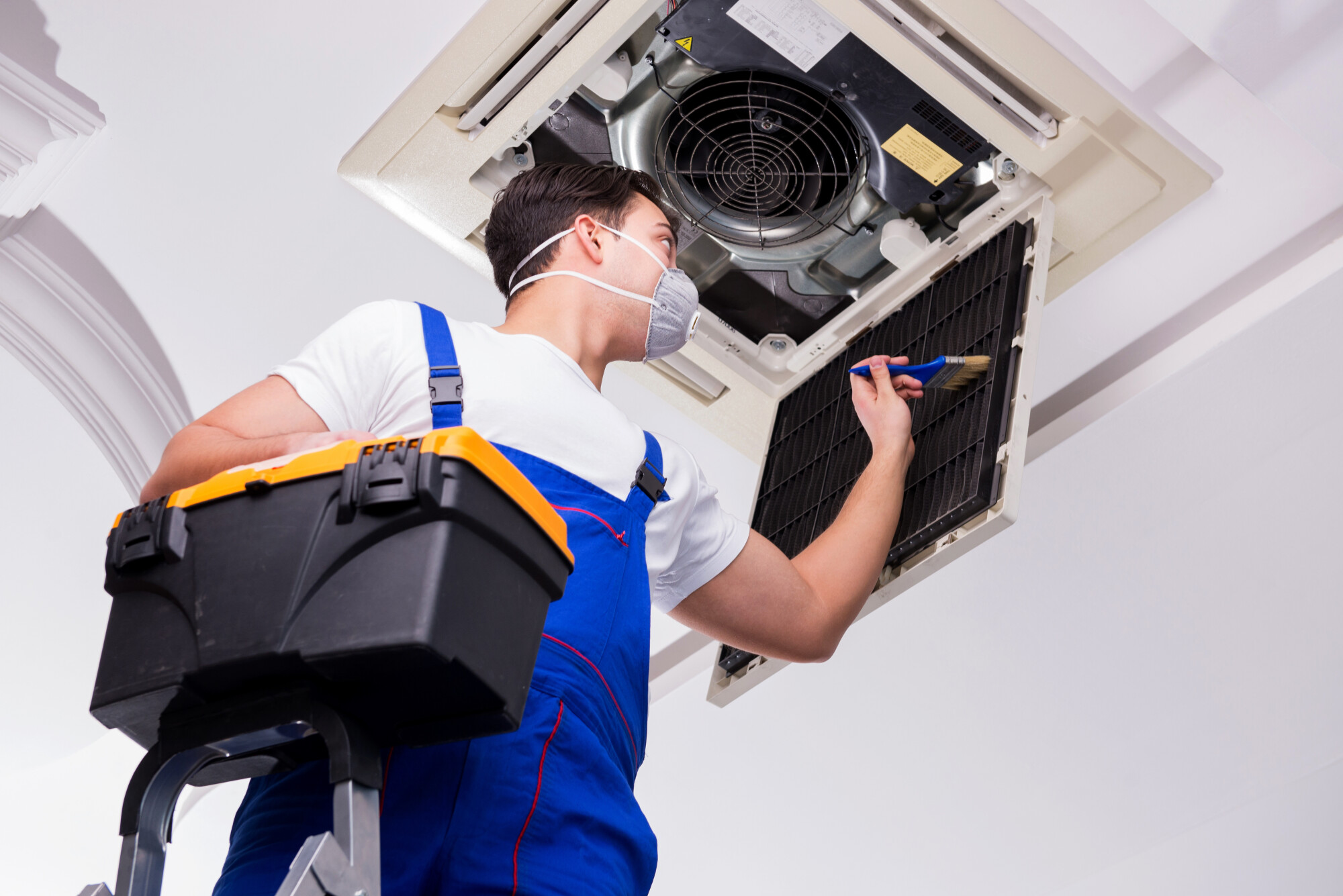 4 consejos de mantenimiento de HVAC que necesita saber para evitar reparaciones costosas