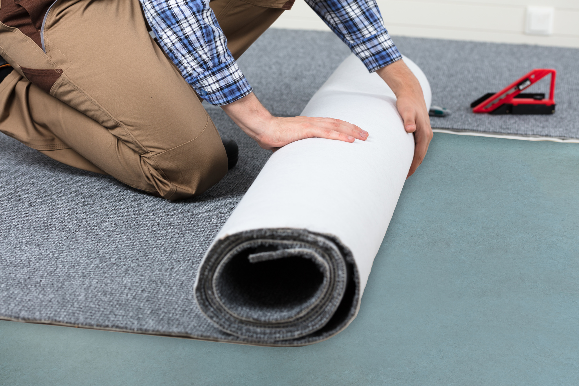 5 factores a considerar al reemplazar la alfombra en su hogar