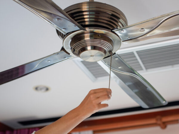 ¿Con qué frecuencia debe reemplazar un ventilador de techo?